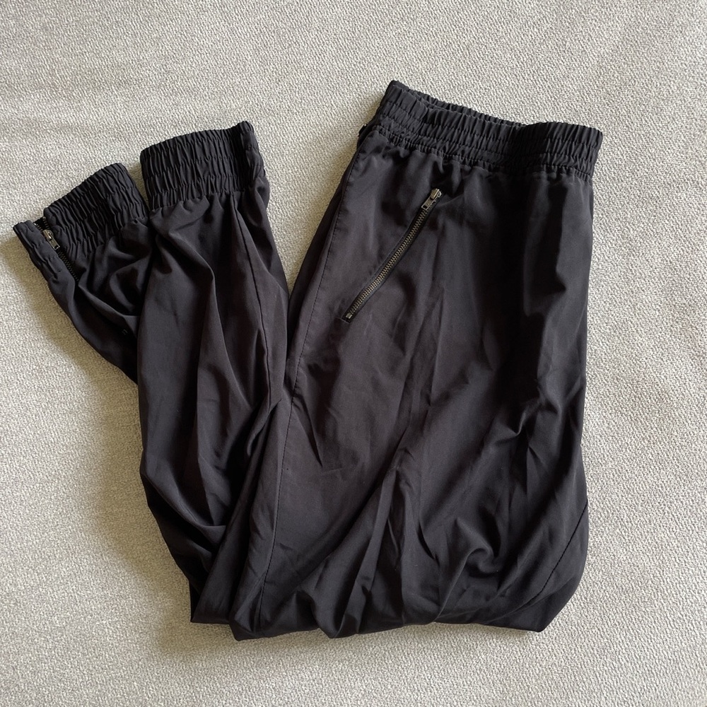 Black fabletics joggers